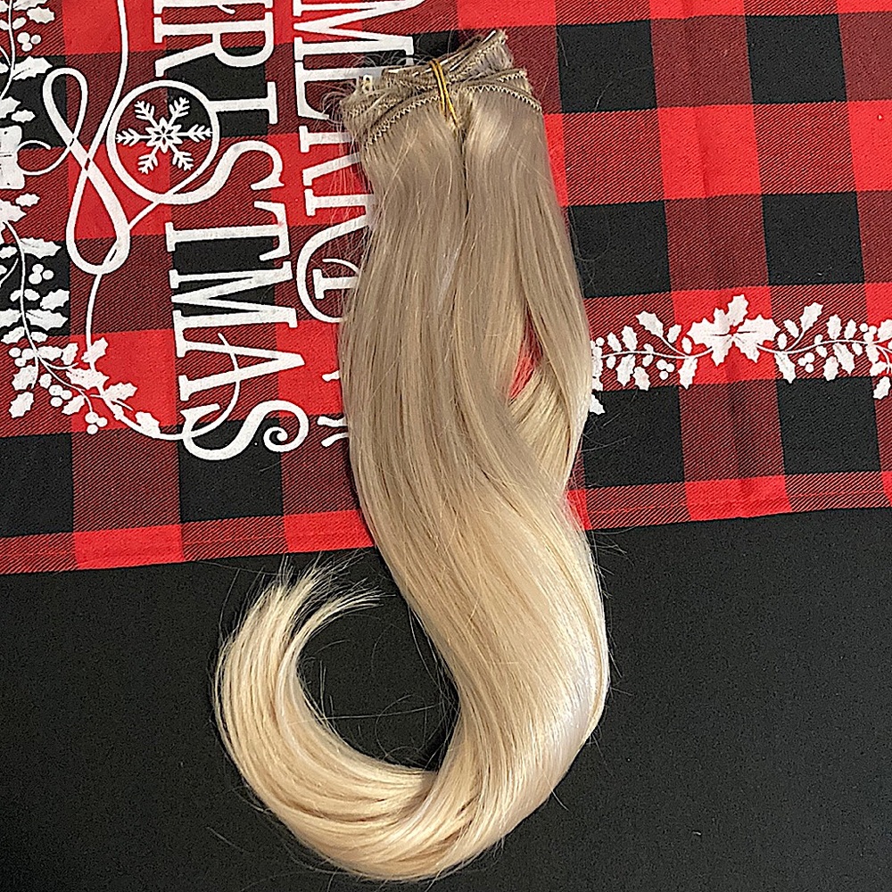 Blonde Clip in HUMAN HAIR